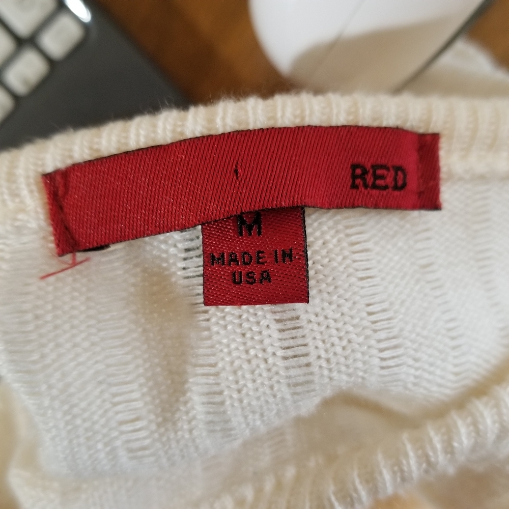 "Red" eggshell knit crew neck sweater size medium - Picture 6 of 7